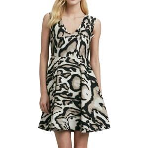 Diane Von Furstenberg Renna Leopard Print Fit and Flare Silk Blend Size 2 EUC